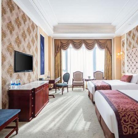 Eurasia Convention International Hotel Wuhan Eksteriør billede