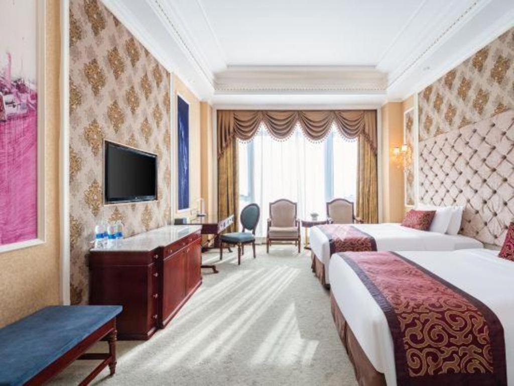 Eurasia Convention International Hotel Wuhan Eksteriør billede