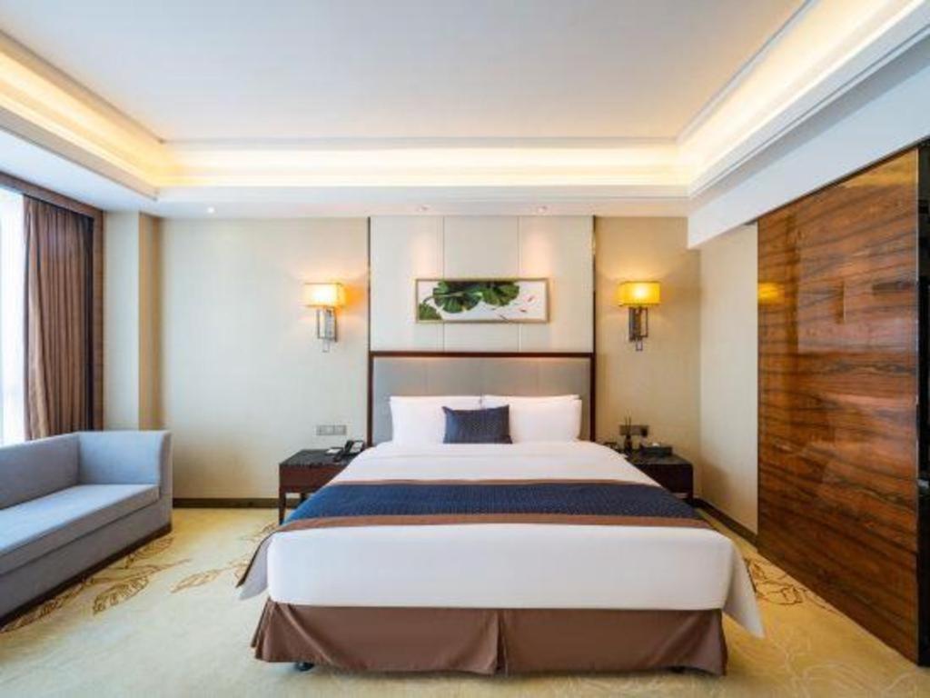 Eurasia Convention International Hotel Wuhan Eksteriør billede