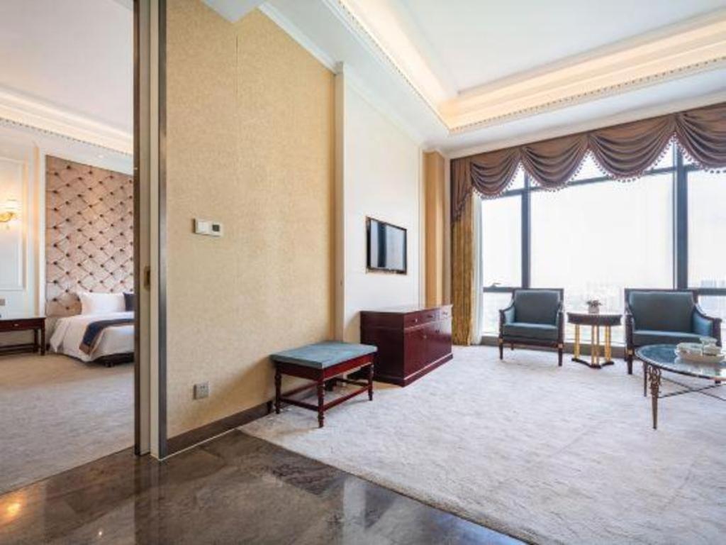 Eurasia Convention International Hotel Wuhan Eksteriør billede
