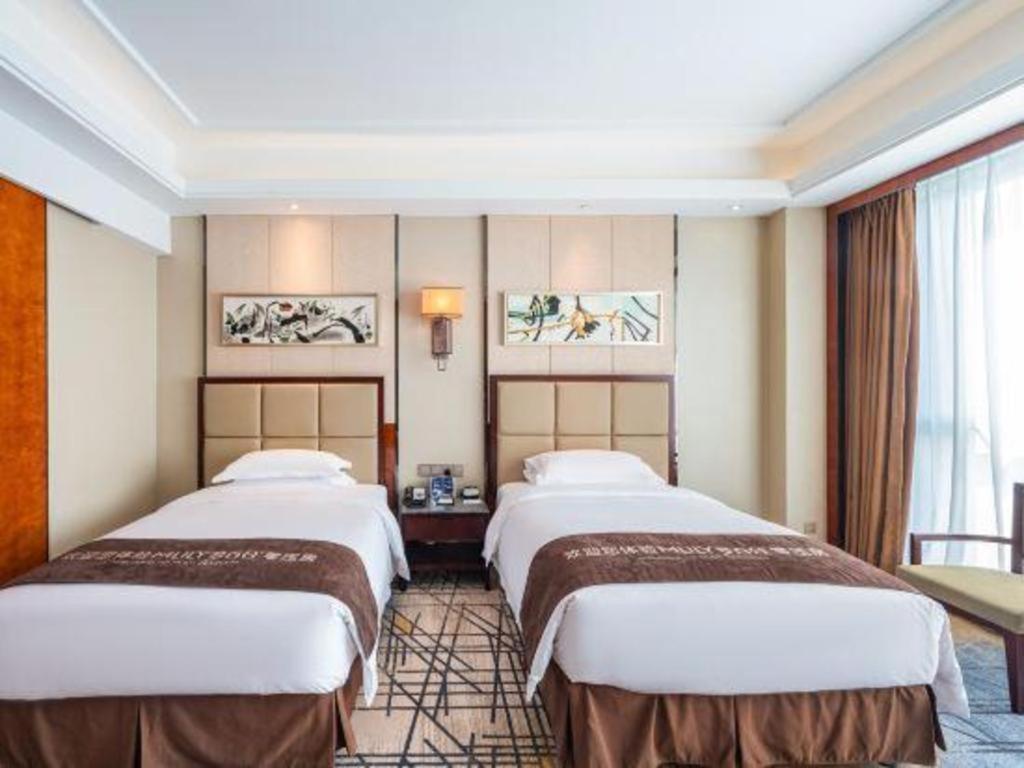 Eurasia Convention International Hotel Wuhan Eksteriør billede