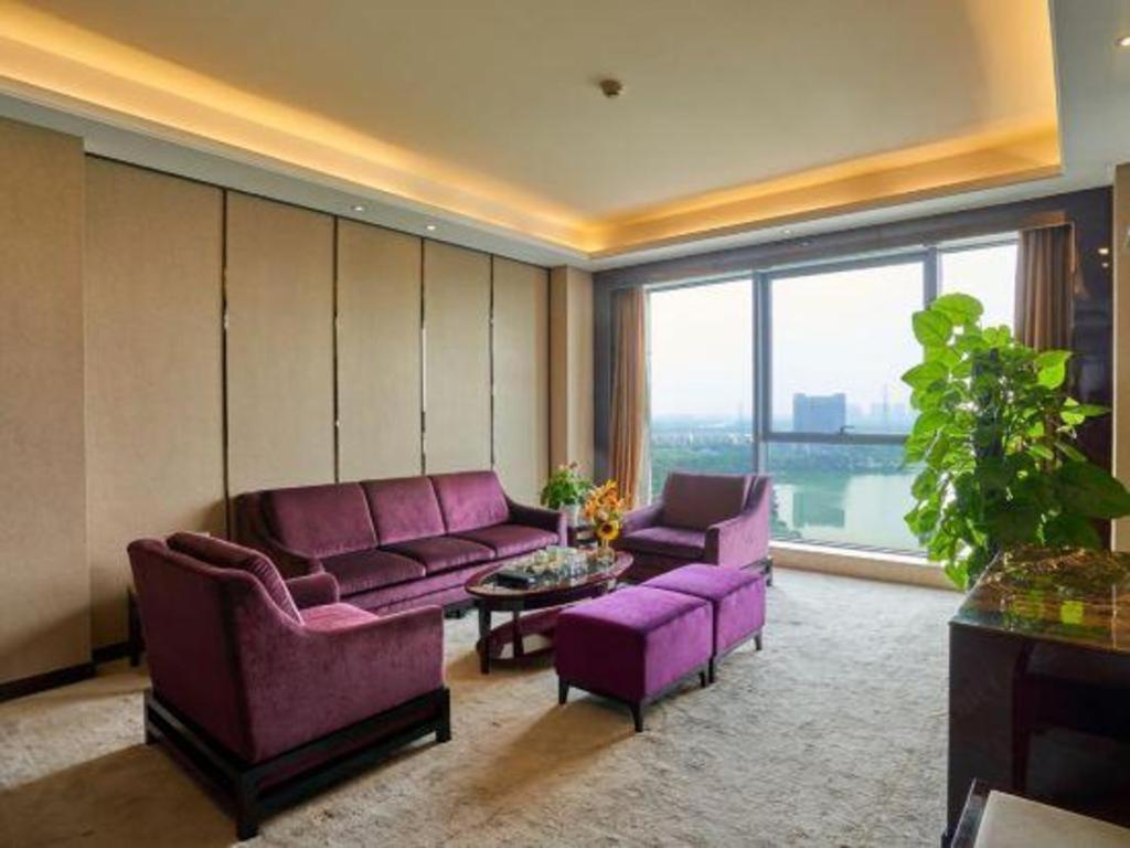 Eurasia Convention International Hotel Wuhan Eksteriør billede