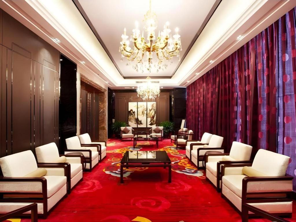 Eurasia Convention International Hotel Wuhan Eksteriør billede